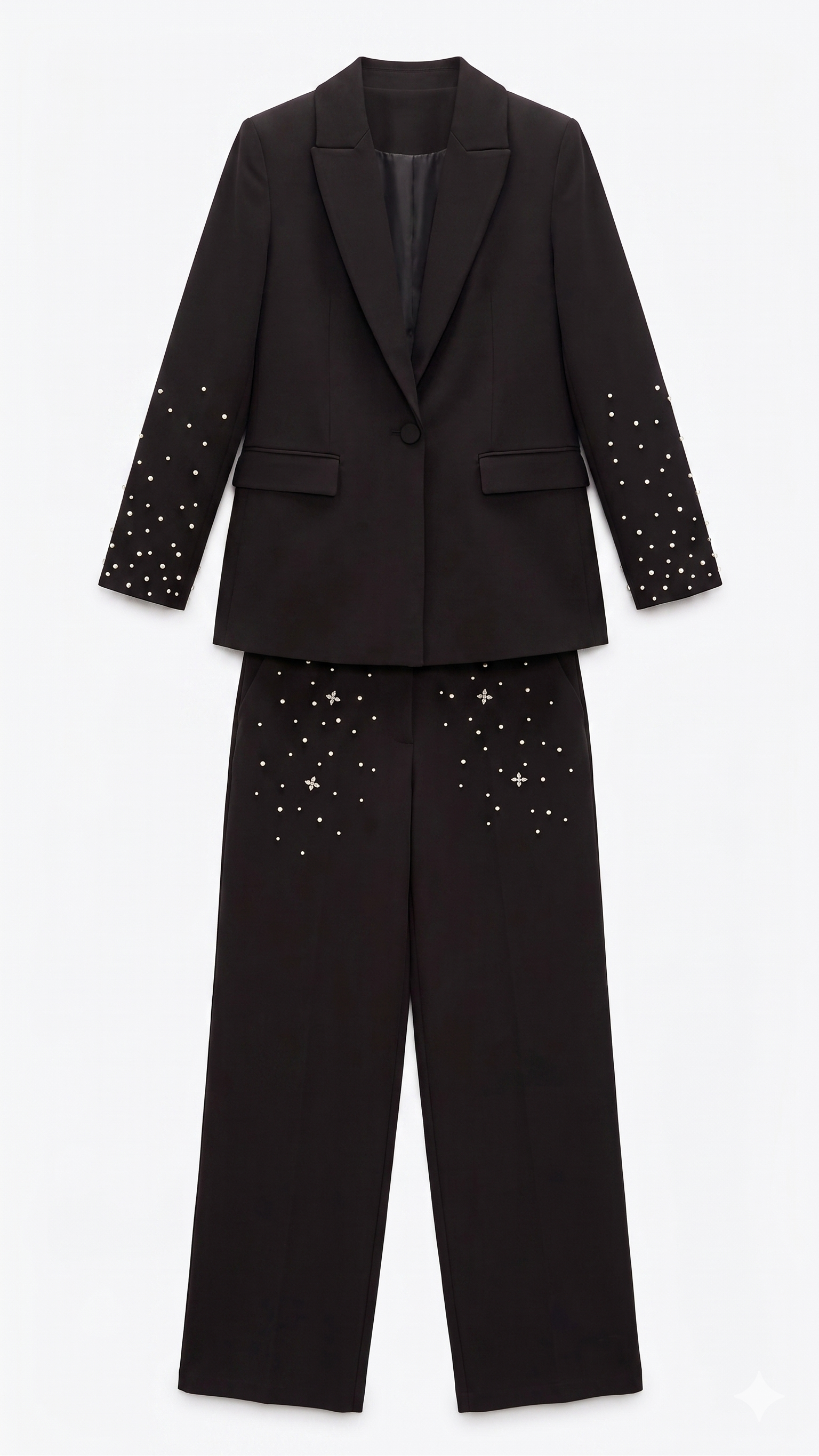 Tailleur con aplicazioni