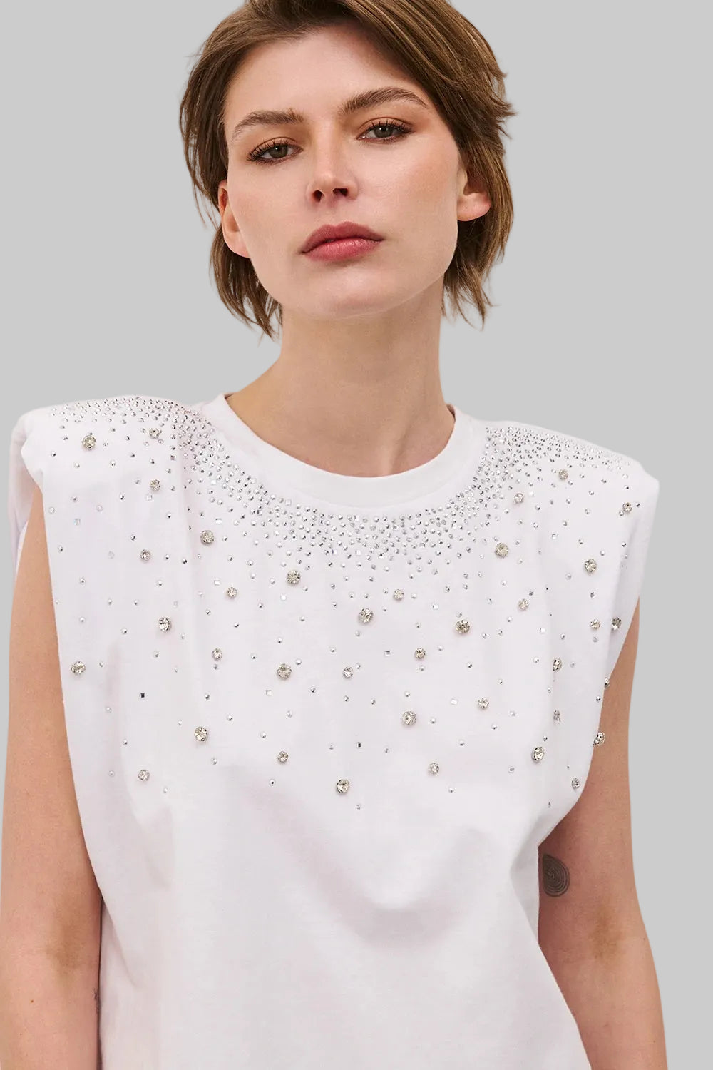 T-shirt con strass